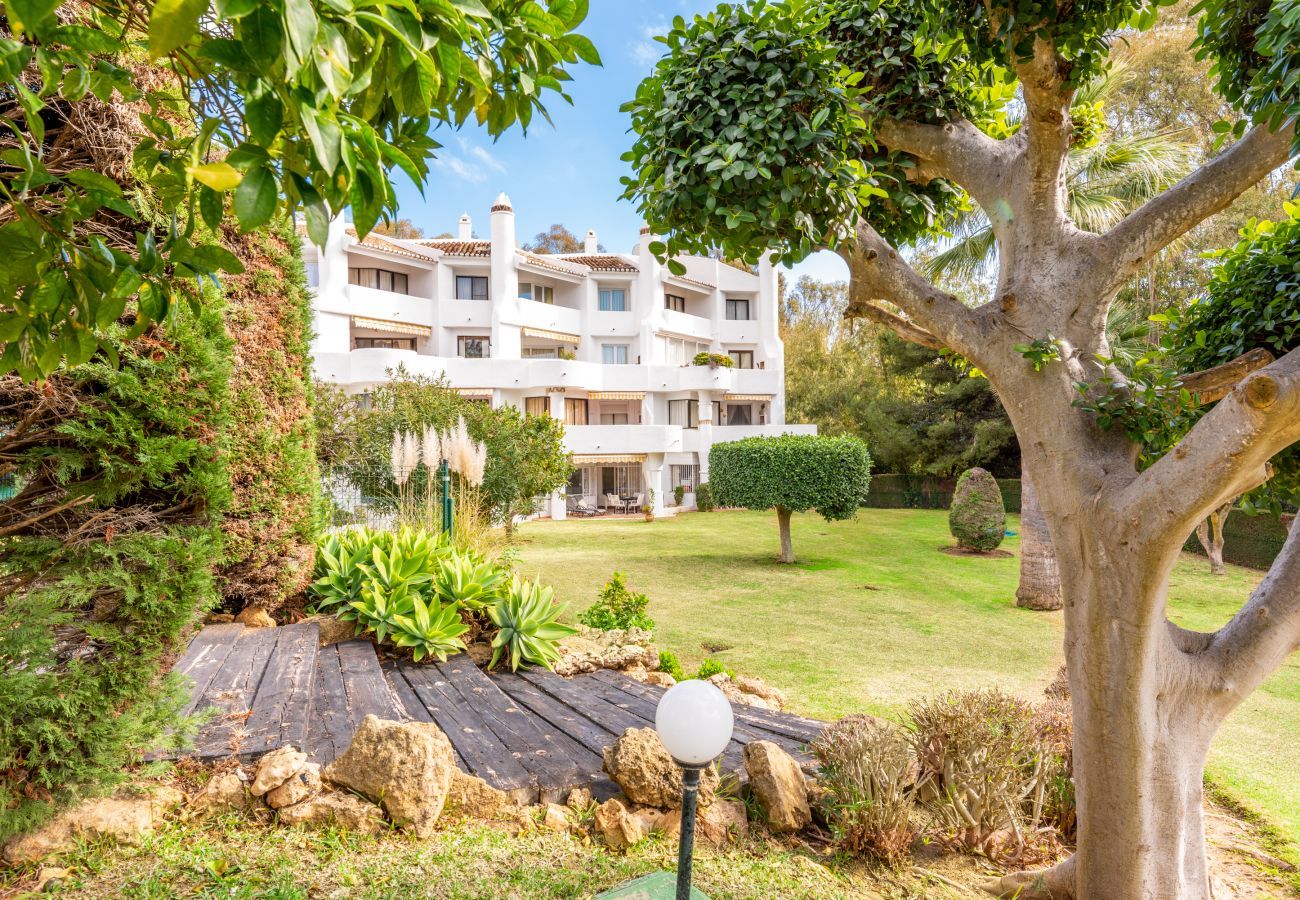 Lejlighed i Mijas Costa - Skøn ferielejlighed med have | Jardines de Calahonda II