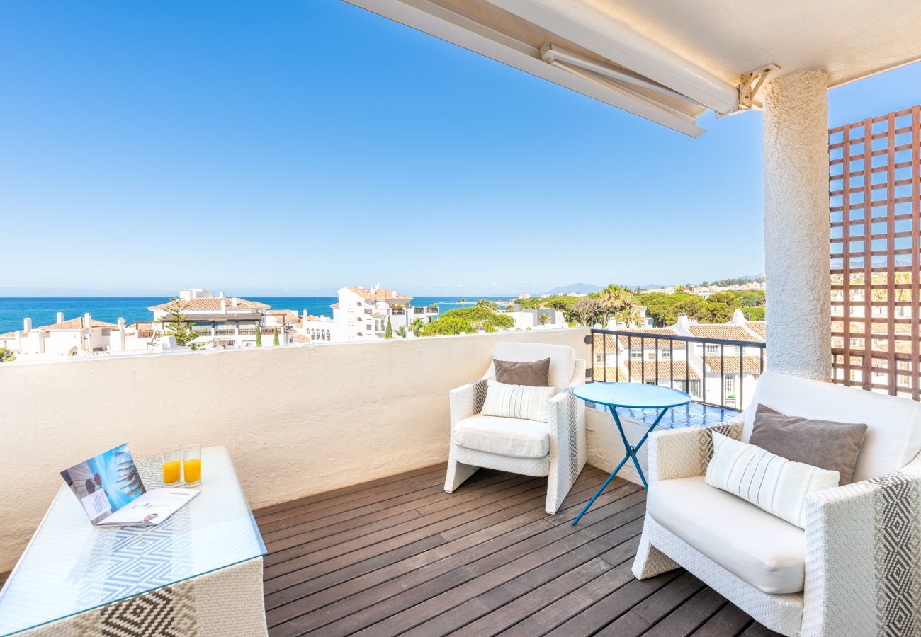 Lejlighed i Mijas Costa - Calahonda del Sol | Spacious first line ocean view apartment