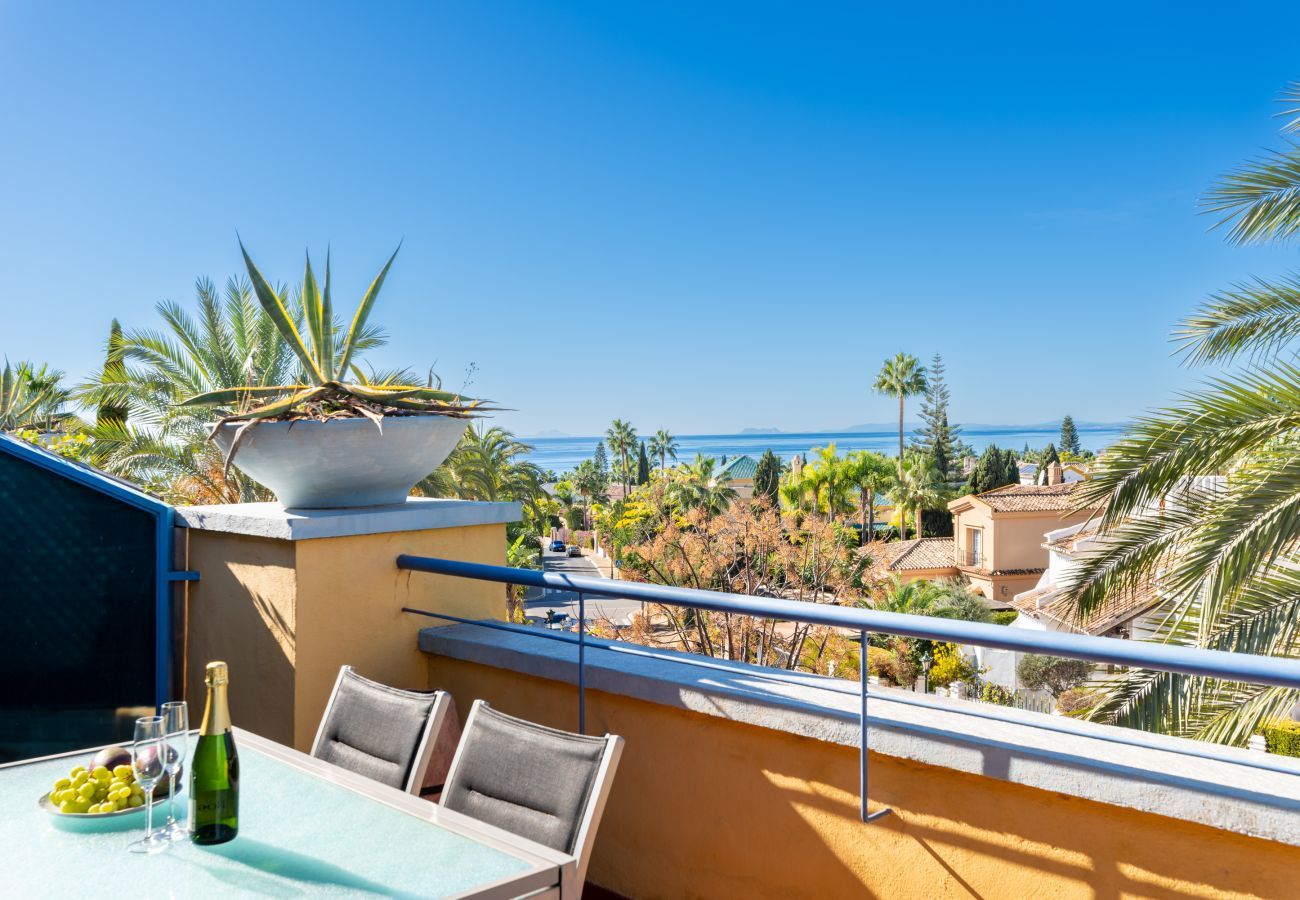 Lejlighed i Marbella - Bahia de Marbella | 3 bedroom beach apartment with sea view