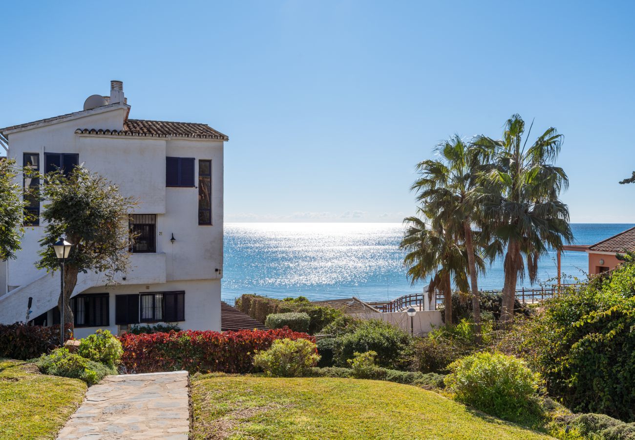 Lejlighed i Mijas Costa - Calahonda Beach II First line beach apartment in Calahonda