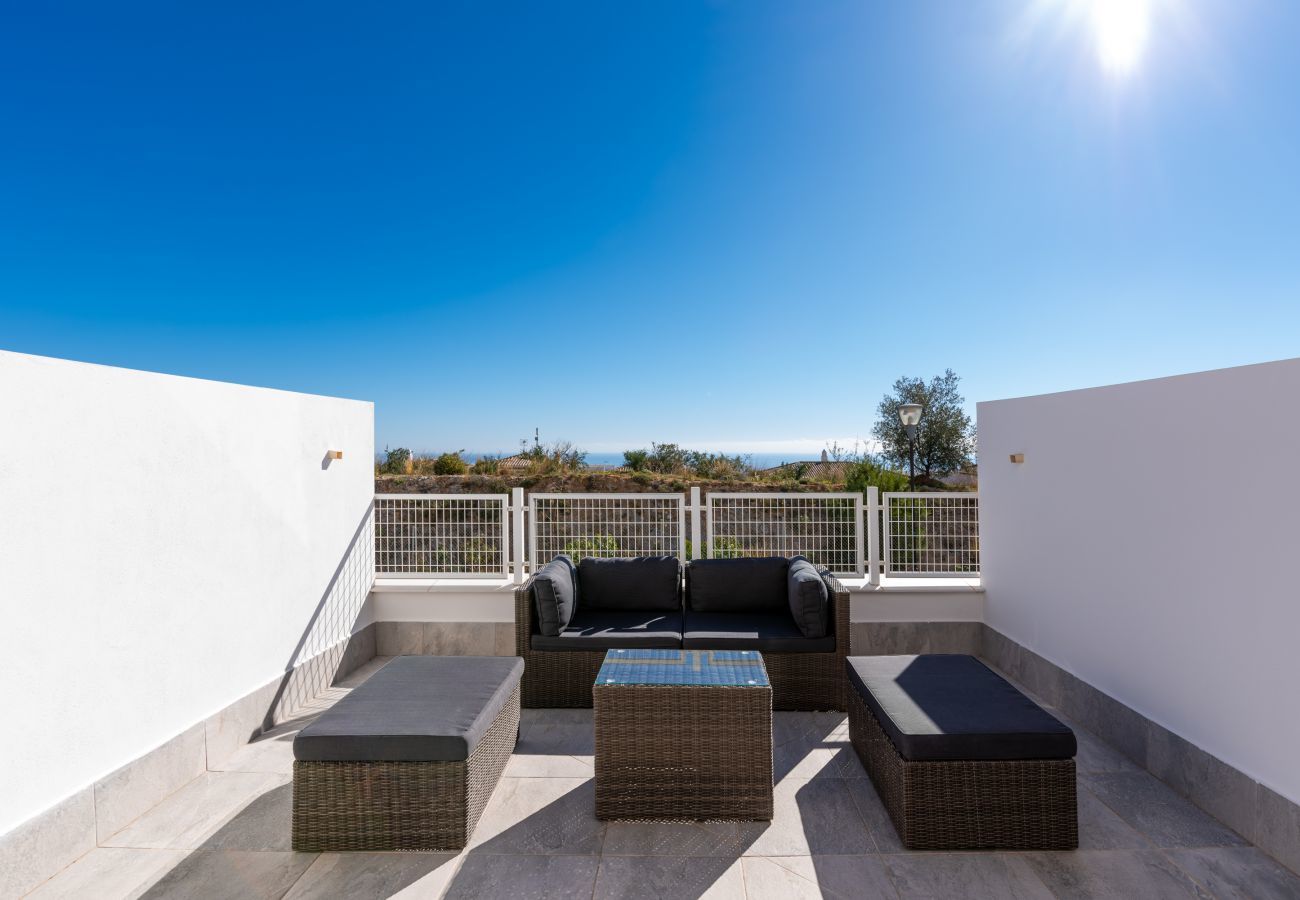 Lejlighed i Benalmádena - Blossom - Modern 2 bedroom apartment within walking distance to Benalmadena Pueblo