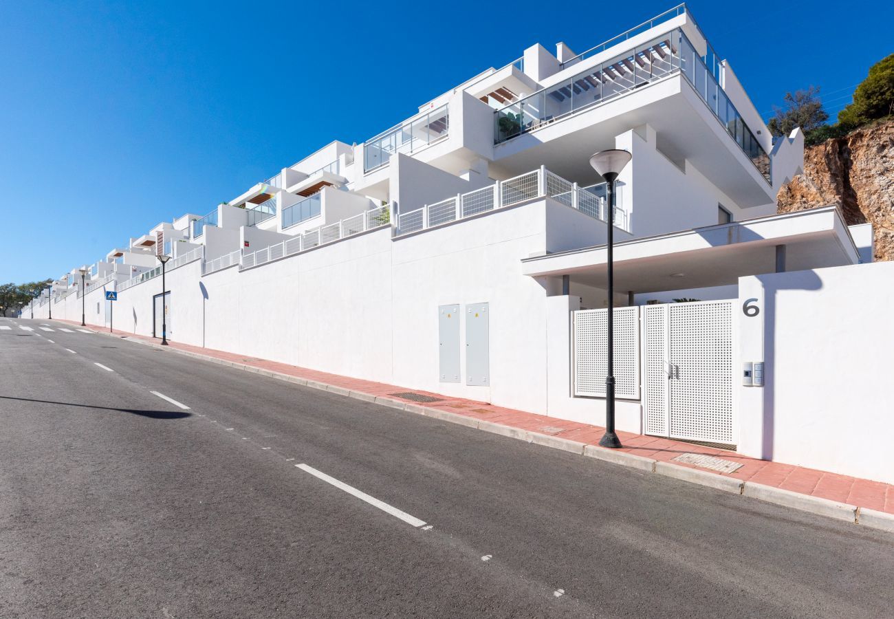 Lejlighed i Benalmádena - Blossom - Modern 2 bedroom apartment within walking distance to Benalmadena Pueblo