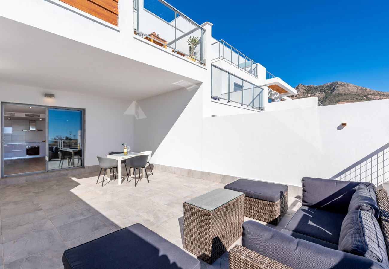 Lejlighed i Benalmádena - Blossom - Modern 2 bedroom apartment within walking distance to Benalmadena Pueblo