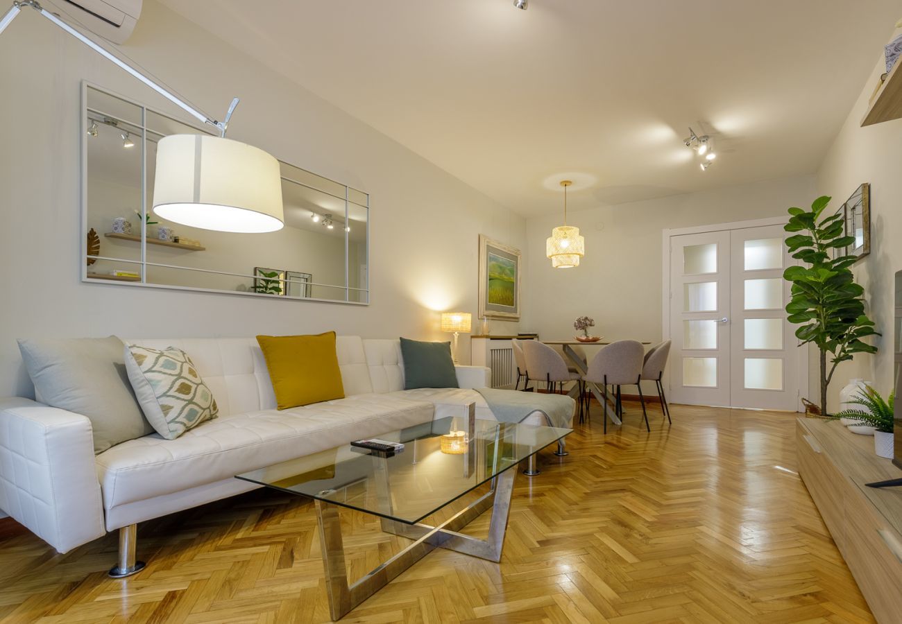 Lejlighed i Malaga - Malagueta Reding 8 Three Bedrooms