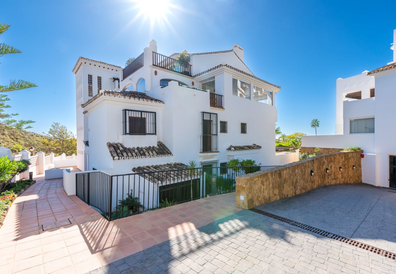 Lejlighed i Mijas Pueblo - Finca San Antonio | Apartment with pool views near Mijas