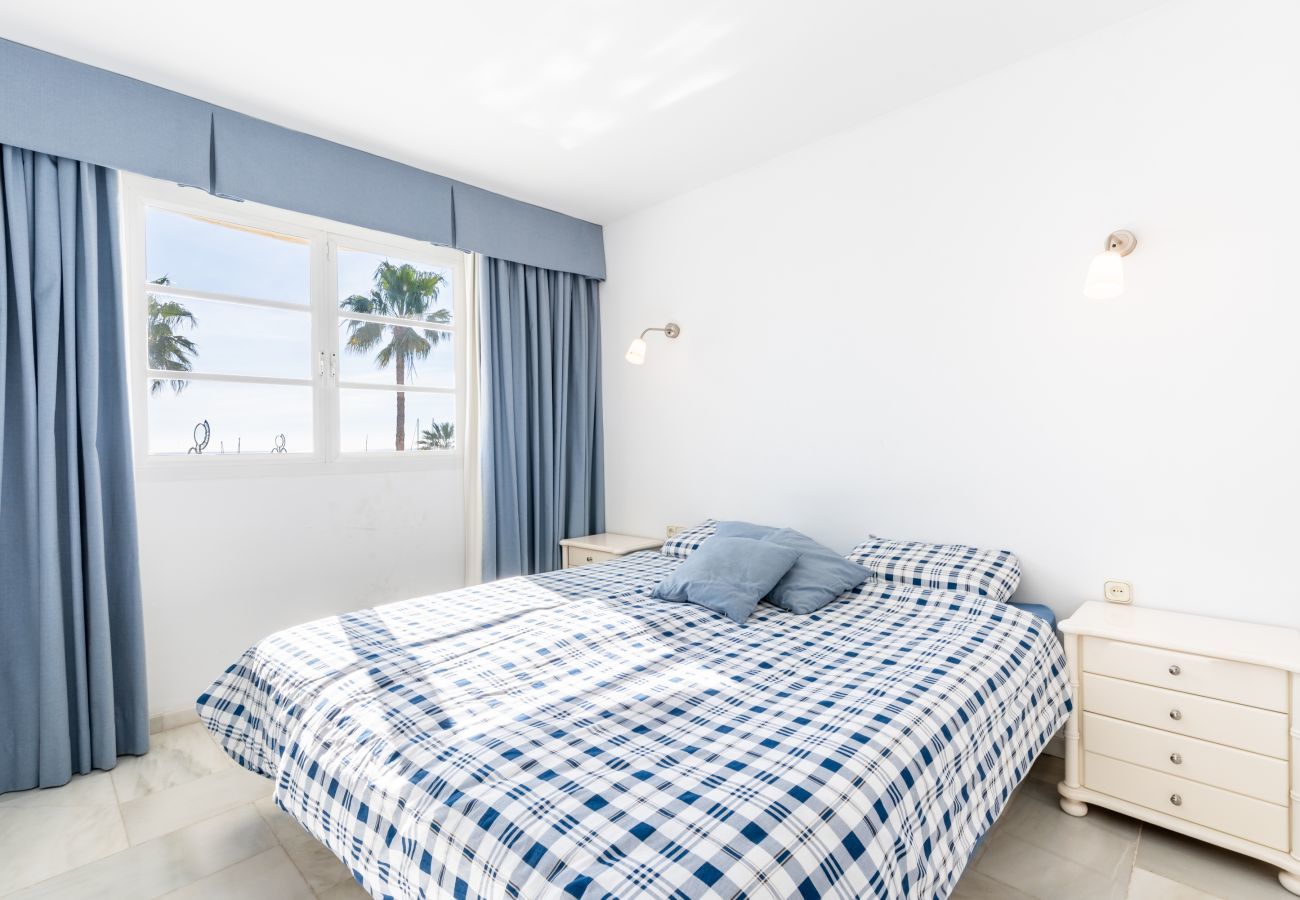 Lejlighed i Benalmádena - Puerto Deportivo | 2 bedroom apartment in Puerto Marina Benalmadena