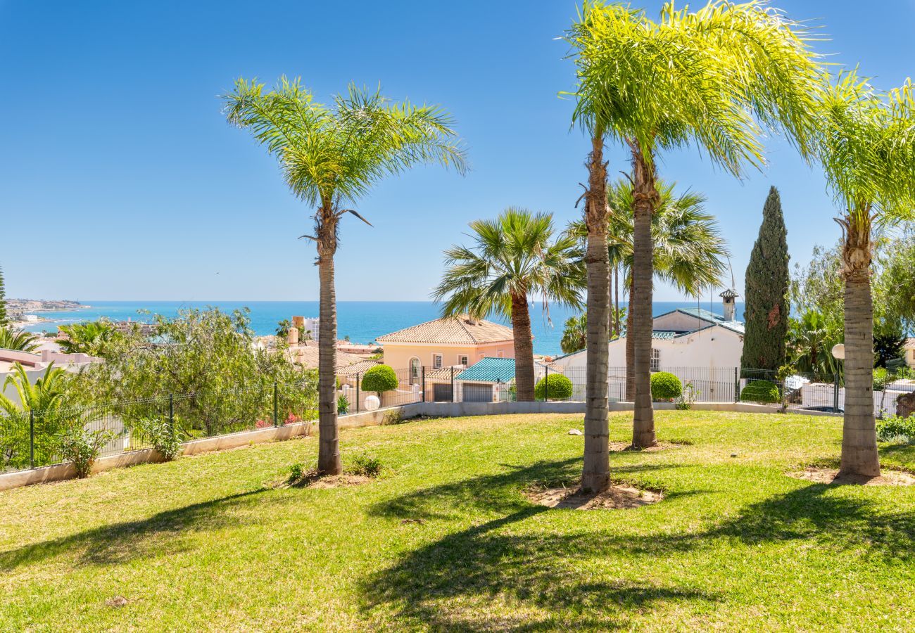 Lejlighed i La Cala de Mijas - Penthouse La Cala |  Offering dual terraces and spectacular ocean views