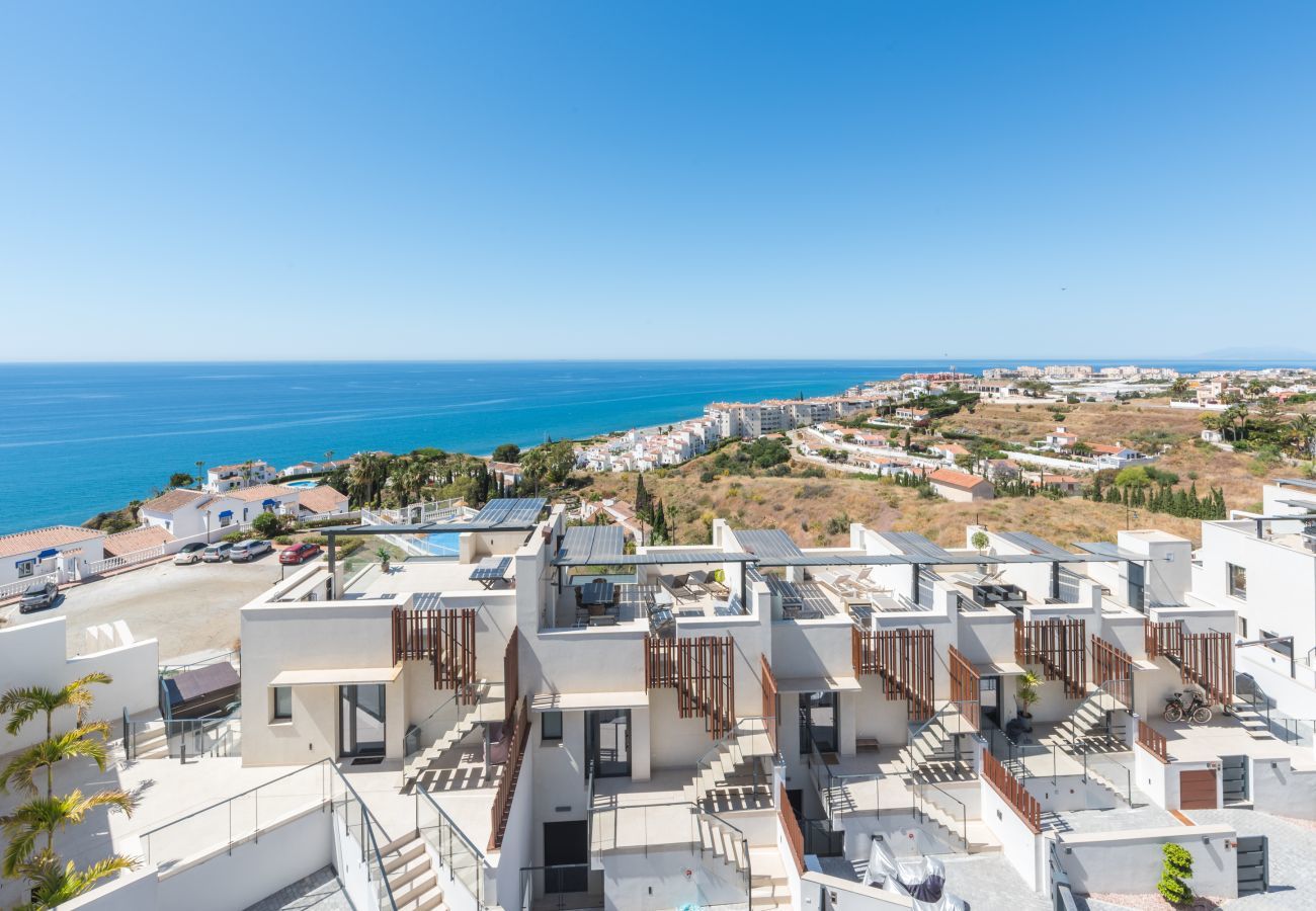 Lejlighed i Torrox Costa - Mirador 4 bedroom private pool and elevator