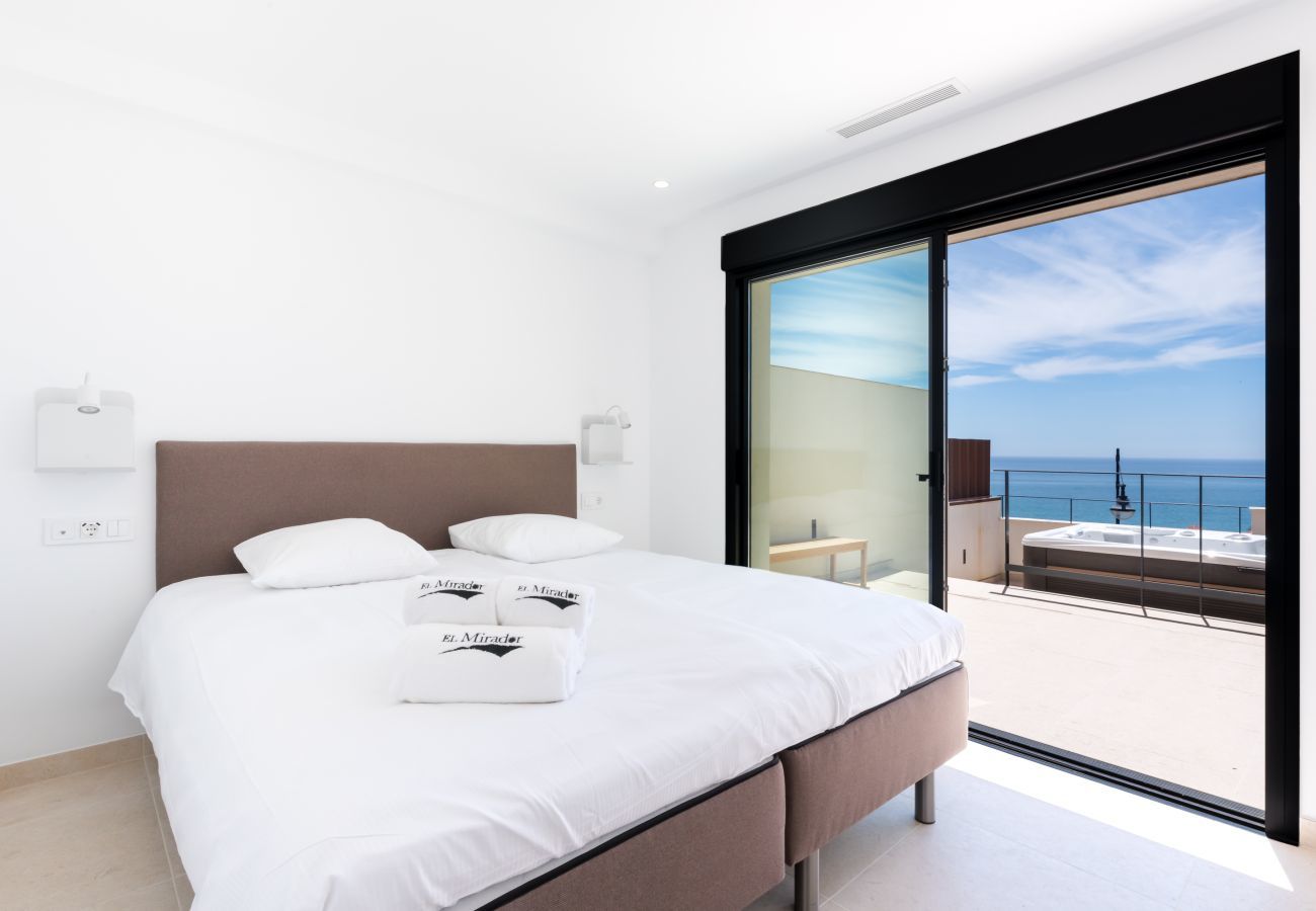 Lejlighed i Torrox Costa - 3 bedroom jacuzzi