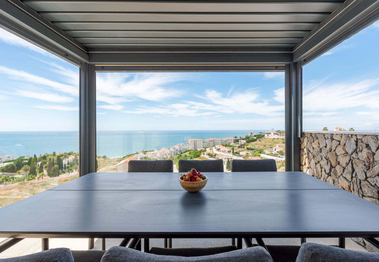 Lejlighed i Torrox Costa - Wellness Spa with Private pool and Jacuzzi