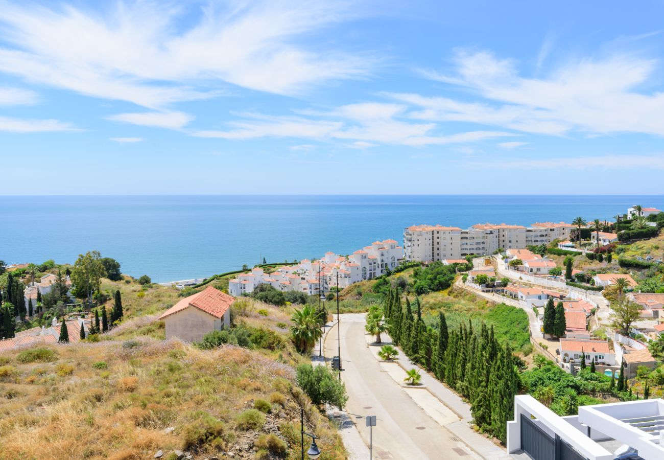 Lejlighed i Torrox Costa - Wellness Spa with Private pool and Jacuzzi