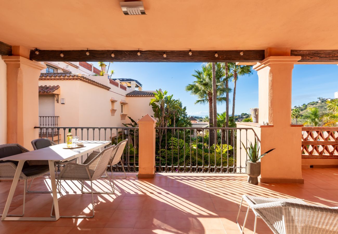 Lejlighed i Benalmádena - Resort Mediterra | Lejlighed med Havudsigt nær Golf med Pools og Fitness