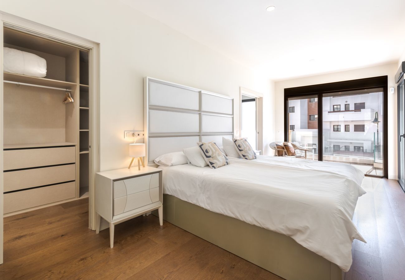 Lejlighed i La Cala de Mijas - Azalea Lemac | Moderne luksusbolig med 4 soveværelser, privat pool, fitnessrum og tagterrasse