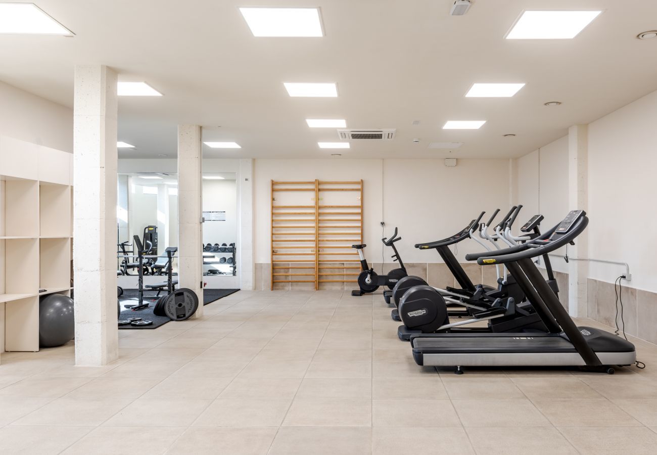 Lejlighed i La Cala de Mijas - Azalea Lemac | Moderne luksusbolig med 4 soveværelser, privat pool, fitnessrum og tagterrasse