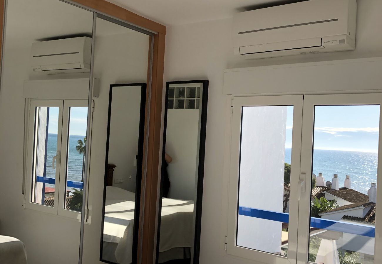Lejlighed i Mijas Costa - Calahonda Beach III – Lejlighed ved stranden med havudsigt i Mijas CostaCalahonda Beach III