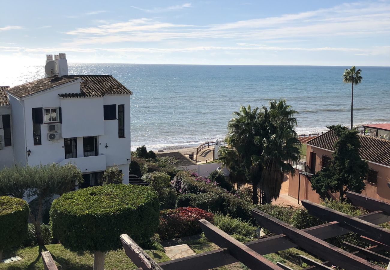 Lejlighed i Mijas Costa - Calahonda Beach III – Lejlighed ved stranden med havudsigt i Mijas CostaCalahonda Beach III