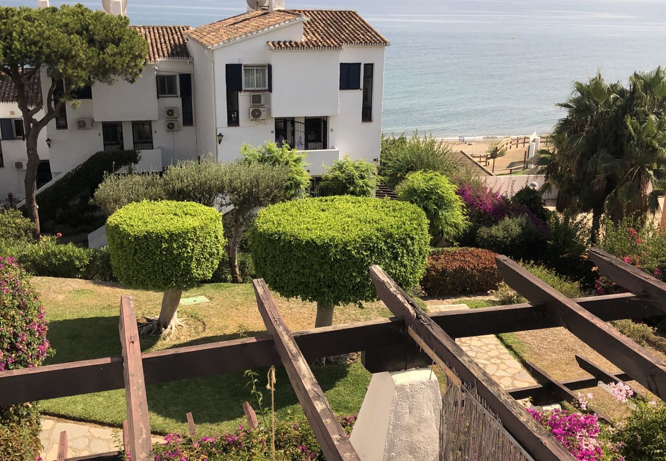 Lejlighed i Mijas Costa - Calahonda Beach III – Lejlighed ved stranden med havudsigt i Mijas CostaCalahonda Beach III