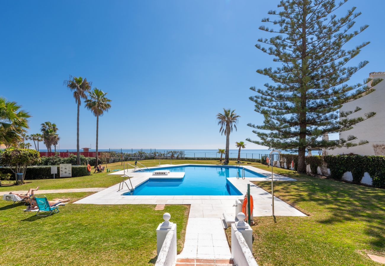 Lejlighed i Mijas Costa - Calahonda Beach III – Lejlighed ved stranden med havudsigt i Mijas CostaCalahonda Beach III