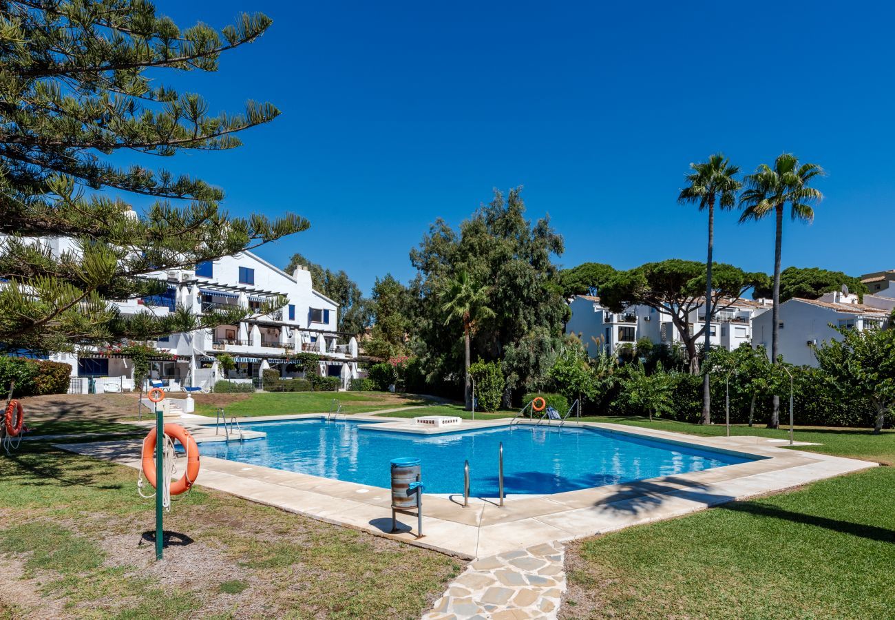 Lejlighed i Mijas Costa - Calahonda Beach III – Lejlighed ved stranden med havudsigt i Mijas CostaCalahonda Beach III