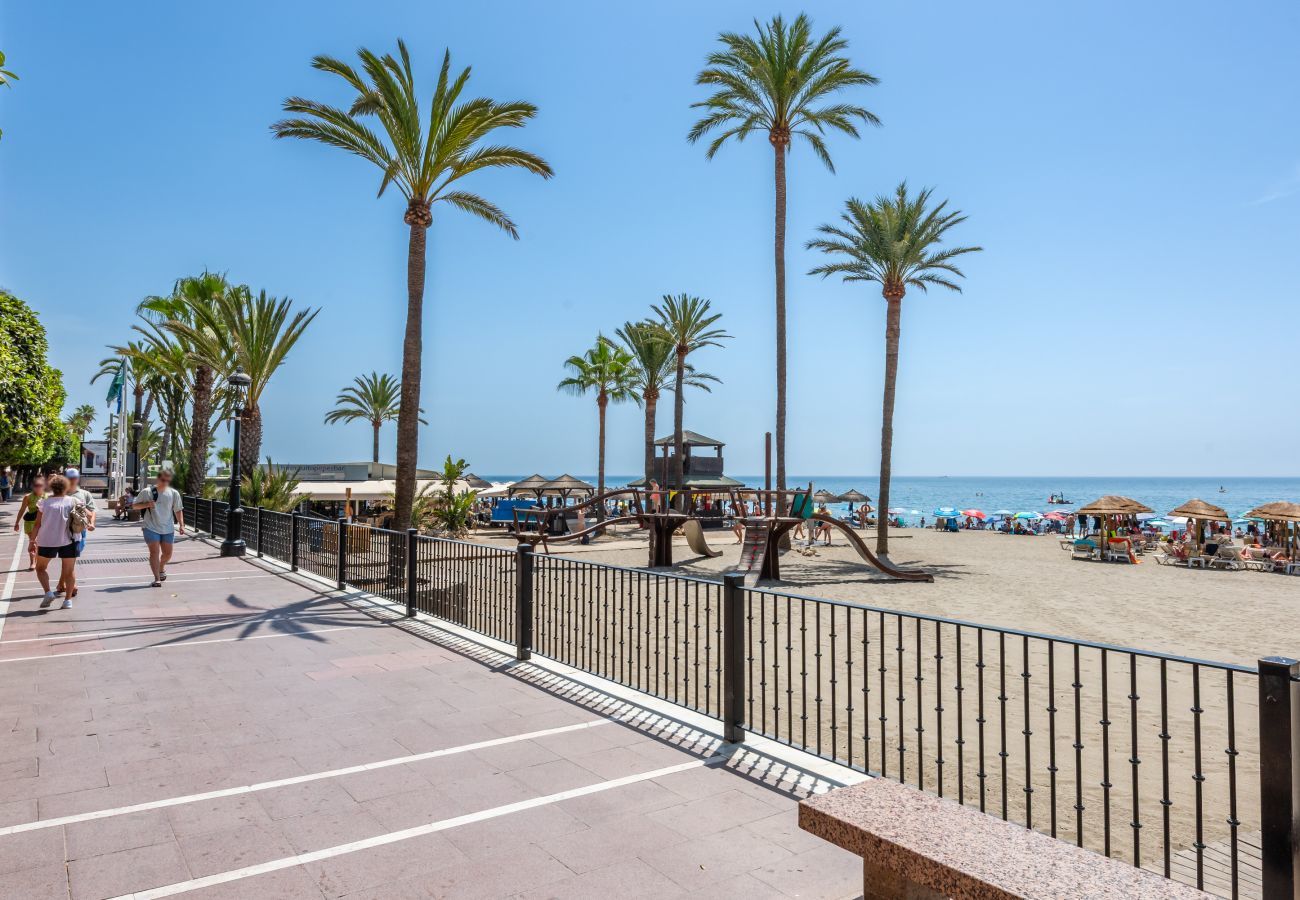 Lejlighed i Marbella - Duque de Ahumada – Strandnær lejlighed ved Marbella Marina med havudsigt