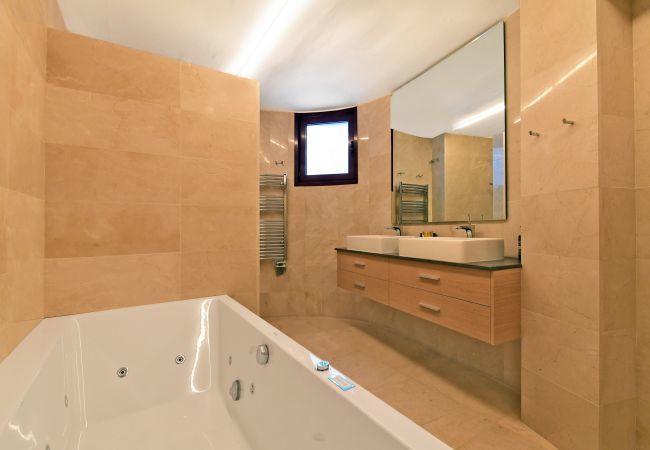 Villa en Marbella - Casa Blanca Marbella - Exclusive Luxury Villa   Villa en Marbella - Casa Blanca Marbella - Exclusive Luxury Villa