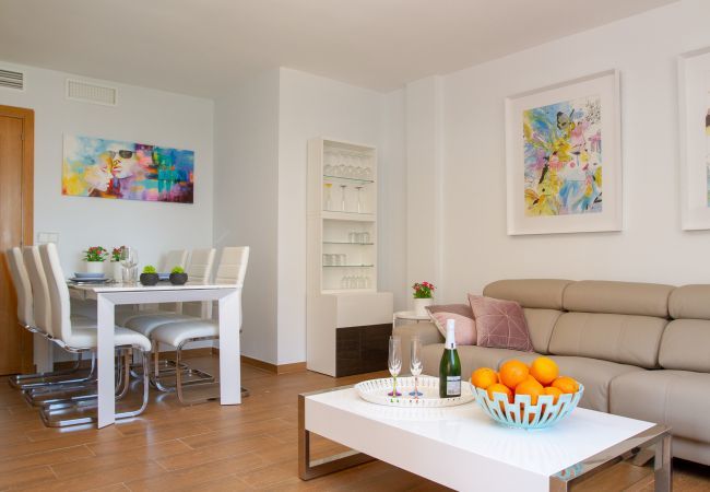 Apartamento en Torremolinos - Lydia Uno - Exclusive apartment for 8 near beach and restaurants Apartamento en Torremolinos - Lydia Uno - Exclusive apartment for 8 near beach and restaurants