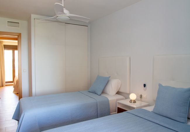 Apartamento en Torremolinos - Lydia Uno - Exclusive apartment for 8 near beach and restaurants Apartamento en Torremolinos - Lydia Uno - Exclusive apartment for 8 near beach and restaurants