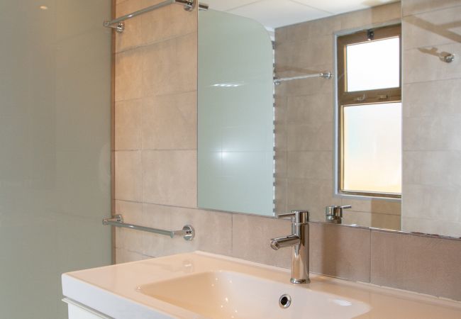 Apartamento en Torremolinos - Lydia Uno - Exclusive apartment for 8 near beach and restaurants Apartamento en Torremolinos - Lydia Uno - Exclusive apartment for 8 near beach and restaurants