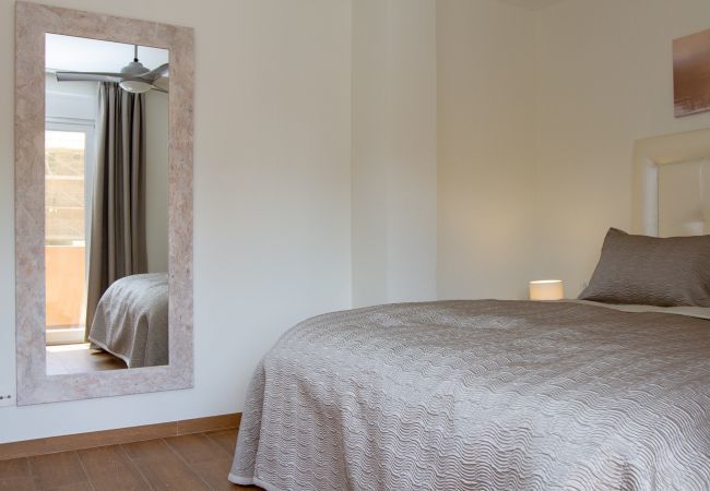 Apartamento en Torremolinos - Lydia Uno - Exclusive apartment for 8 near beach and restaurants Apartamento en Torremolinos - Lydia Uno - Exclusive apartment for 8 near beach and restaurants