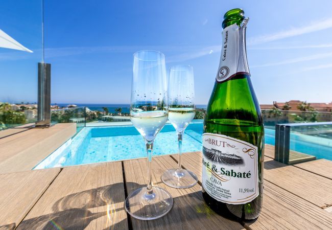 Apartamento en Mijas Costa - Santa Barbara Heights II CLC - Lujo, piscina de terraza, vista del mar Apartamento en Mijas Costa - Santa Barbara Heights II CLC - Lujo, piscina de terraza, vista del mar