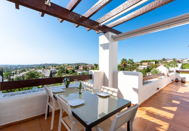 Apartamento en Marbella - Las Tortugas Marbella – Ático de Lujo con Vistas al Mar y Jacuzzi Apartamento en Marbella - Las Tortugas Marbella – Ático de Lujo con Vistas al Mar y Jacuzzi