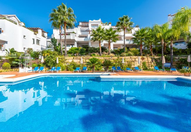 Apartamento en Marbella - Las Tortugas Marbella – Ático de Lujo con Vistas al Mar y Jacuzzi Apartamento en Marbella - Las Tortugas Marbella – Ático de Lujo con Vistas al Mar y Jacuzzi