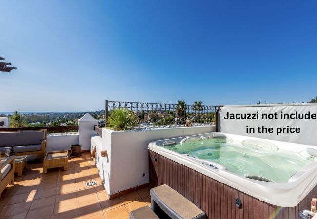Apartamento en Marbella - Las Tortugas Marbella – Ático de Lujo con Vistas al Mar y Jacuzzi Apartamento en Marbella - Las Tortugas Marbella – Ático de Lujo con Vistas al Mar y Jacuzzi