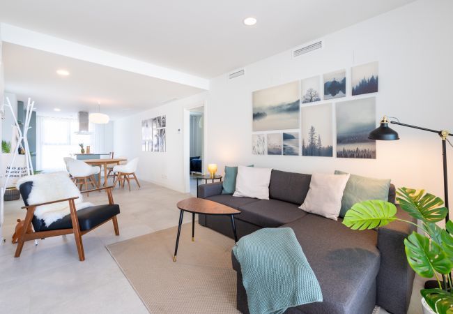 Apartamento en Benalmádena - Bahia de Torrequebrada | Comodidad Costera y Vistas al Mar Apartamento en Benalmádena - Bahia de Torrequebrada | Comodidad Costera y Vistas al Mar