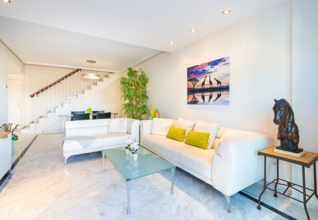 Apartamento en Marbella - Bahia de Marbella | Apartamento de 3 habitaciones con vistas al mar Apartamento en Marbella - Bahia de Marbella | Apartamento de 3 habitaciones con vistas al mar