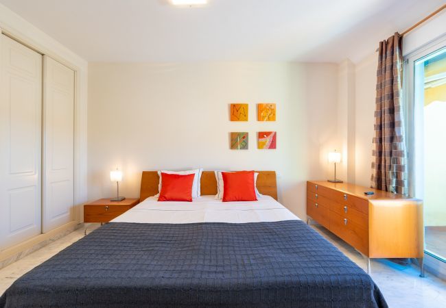 Apartamento en Marbella - Bahia de Marbella | Apartamento de 3 habitaciones con vistas al mar Apartamento en Marbella - Bahia de Marbella | Apartamento de 3 habitaciones con vistas al mar