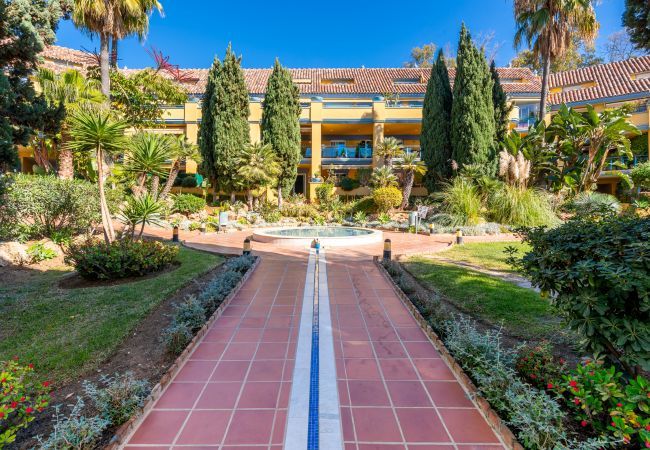 Apartamento en Marbella - Bahia de Marbella | Apartamento de 3 habitaciones con vistas al mar Apartamento en Marbella - Bahia de Marbella | Apartamento de 3 habitaciones con vistas al mar