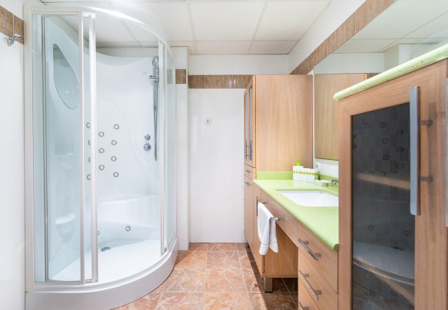 Apartamento en Marbella - Bahia de Marbella | Apartamento de 3 habitaciones con vistas al mar Apartamento en Marbella - Bahia de Marbella | Apartamento de 3 habitaciones con vistas al mar