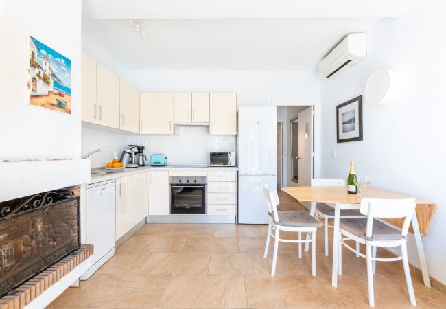 Apartamento en Mijas Costa - Calahonda Beach II Apartamento en primera linea de playa en Calahonda Apartamento en Mijas Costa - Calahonda Beach II Apartamento en primera linea de playa en Calahonda