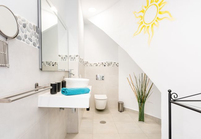 Villa en Algarrobo - Casa Niva | Amplia Casa de Campo con Piscina Privada y Vistas al Mar Villa en Algarrobo - Casa Niva | Amplia Casa de Campo con Piscina Privada y Vistas al Mar