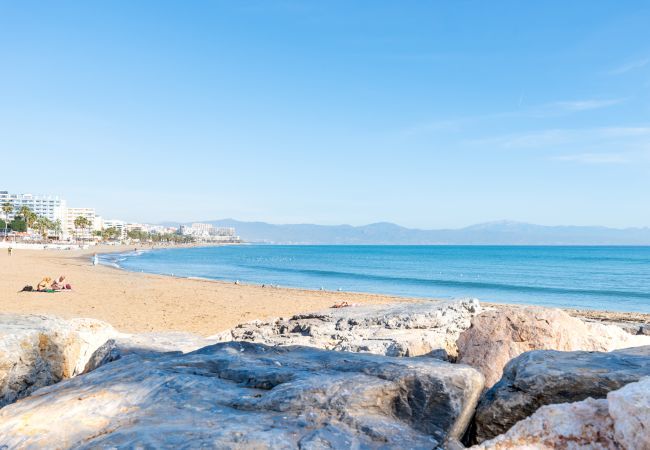 Apartamento en Benalmádena - Puerto Deportivo | Vistas Escenicas del Puerto y Confort Costero en Puerto Marina Benalmadena Apartamento en Benalmádena - Puerto Deportivo | Vistas Escenicas del Puerto y Confort Costero en Puerto Marina Benalmadena