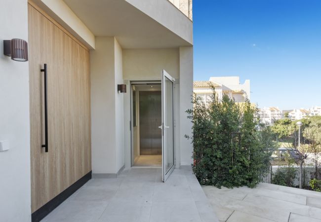 Villa en Mijas Costa - Villa Frelouka | Luxury villa for golf lovers with an amazing view. Villa en Mijas Costa - Villa Frelouka | Luxury villa for golf lovers with an amazing view.