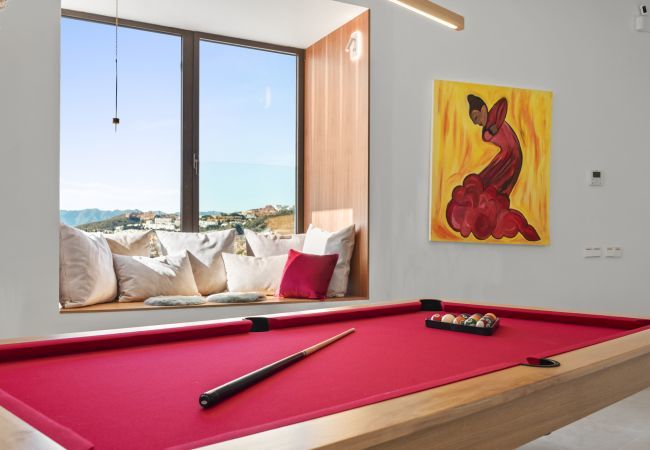 Villa en Mijas Costa - Villa Frelouka | Luxury villa for golf lovers with an amazing view. Villa en Mijas Costa - Villa Frelouka | Luxury villa for golf lovers with an amazing view.