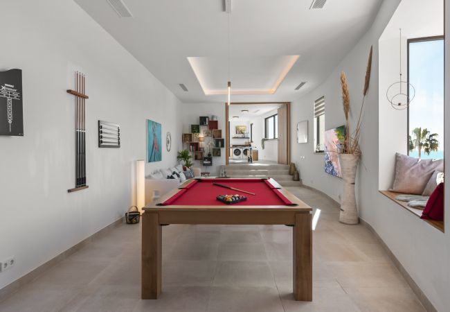 Villa en Mijas Costa - Villa Frelouka | Luxury villa for golf lovers with an amazing view. Villa en Mijas Costa - Villa Frelouka | Luxury villa for golf lovers with an amazing view.