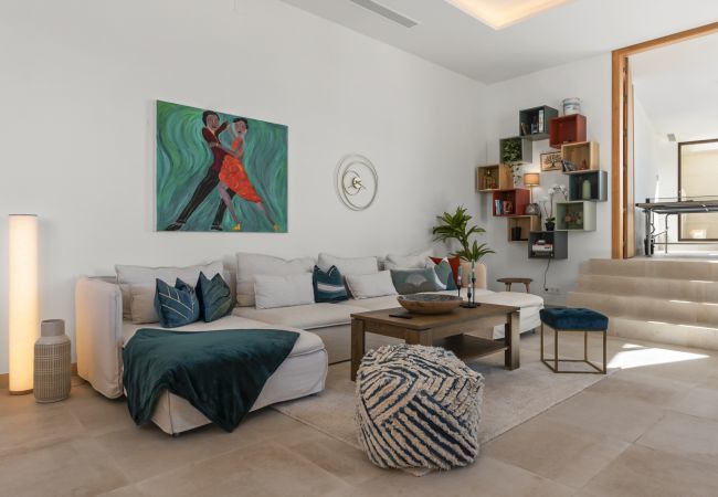 Villa en Mijas Costa - Villa Frelouka | Luxury villa for golf lovers with an amazing view. Villa en Mijas Costa - Villa Frelouka | Luxury villa for golf lovers with an amazing view.