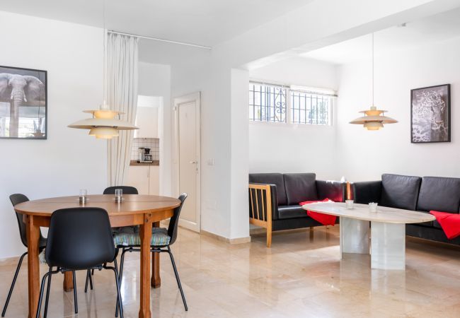 Apartamento en Benalmádena - Casa Torremuelle II – Casa Adosada con Piscina Privada y Barbacoa cerca de Playa Bonita Apartamento en Benalmádena - Casa Torremuelle II – Casa Adosada con Piscina Privada y Barbacoa cerca de Playa Bonita