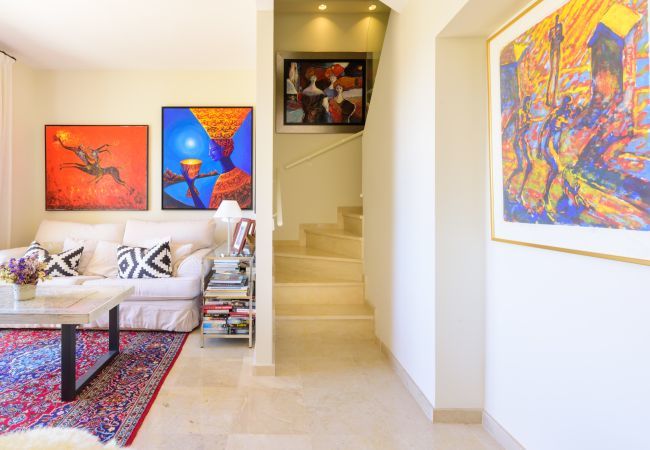 Apartamento en Marbella - Elviria Hills Penthouse – Idílico Oasis con Vistas al Golf y al Mar en Marbella Apartamento en Marbella - Elviria Hills Penthouse – Idílico Oasis con Vistas al Golf y al Mar en Marbella