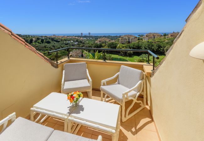 Apartamento en Marbella - Elviria Hills Penthouse – Idílico Oasis con Vistas al Golf y al Mar en Marbella Apartamento en Marbella - Elviria Hills Penthouse – Idílico Oasis con Vistas al Golf y al Mar en Marbella