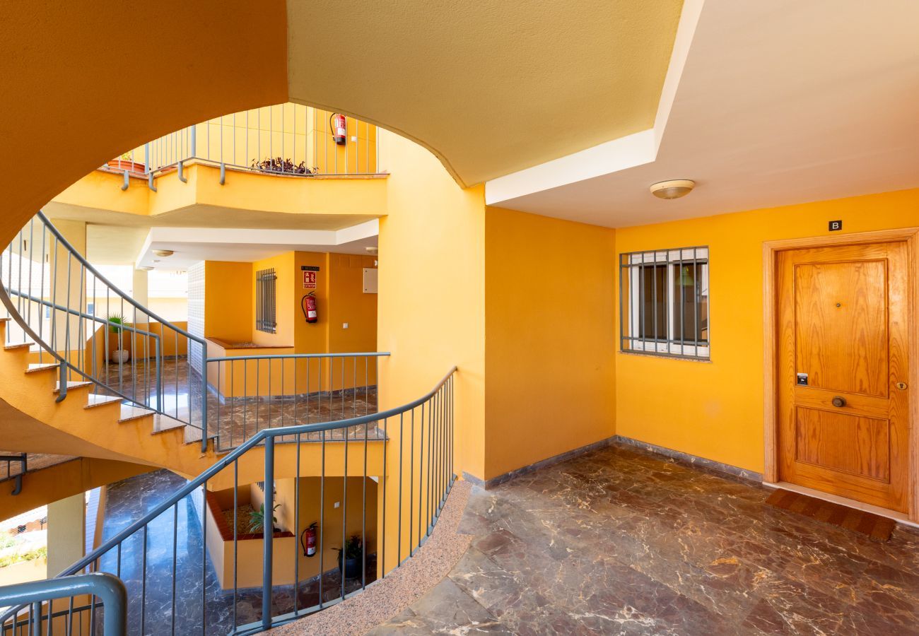 Apartamento en Fuengirola - Don Juan - Apartamento con terraza en Fuengirola 