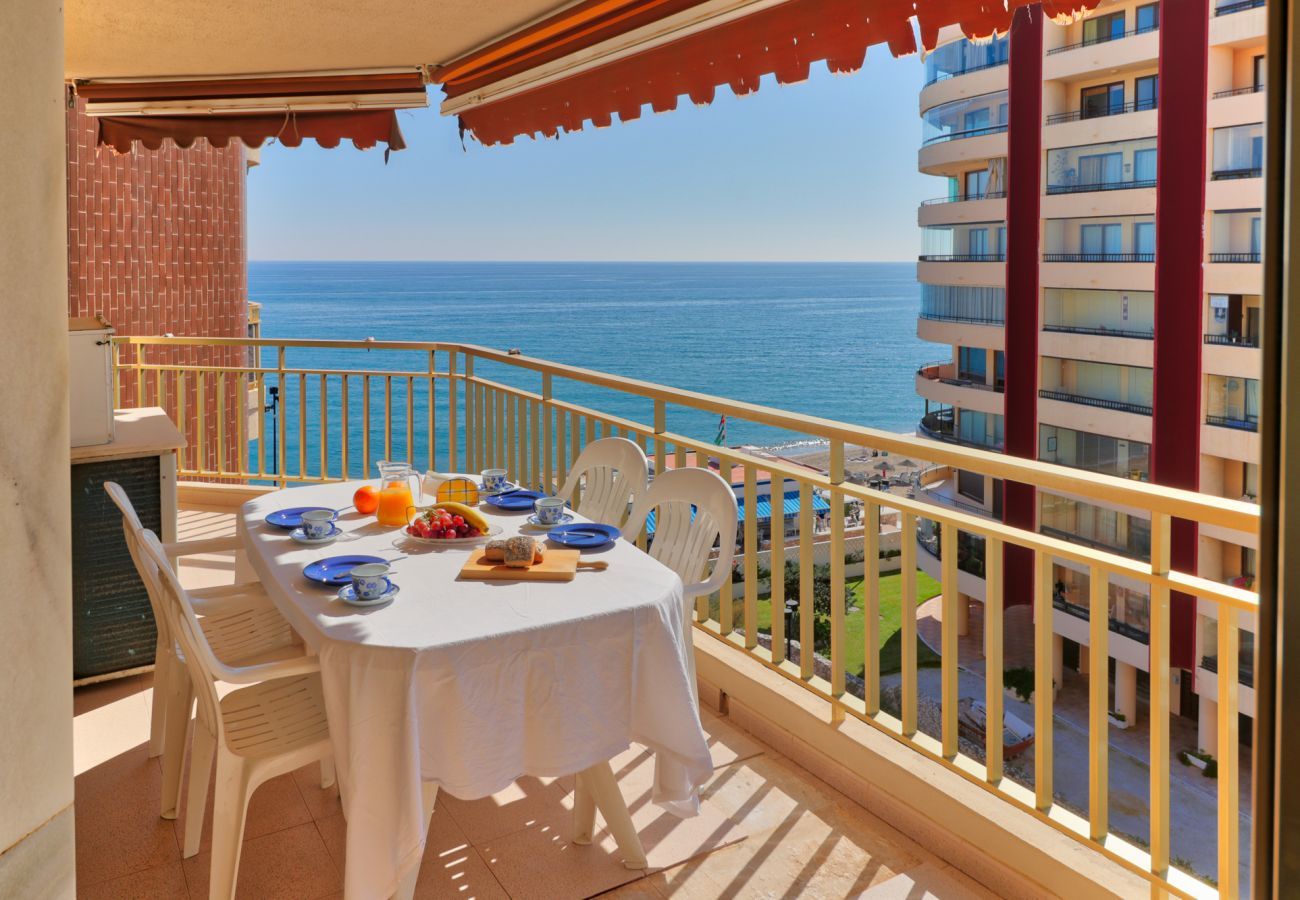 Apartamento en Fuengirola - Doña Sofia Fuengirola - Beach Apartment, parking, Wi-Fi, sea view